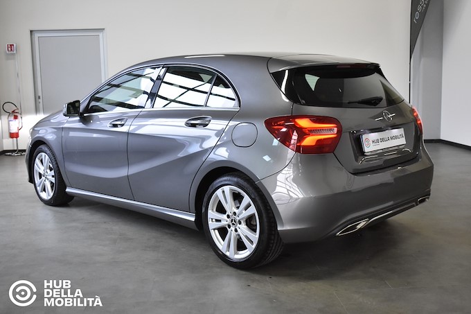 MERCEDES-BENZ A 180 d Automatic Sport